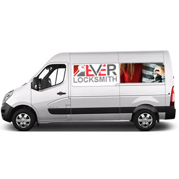 Locksmith in Ealing